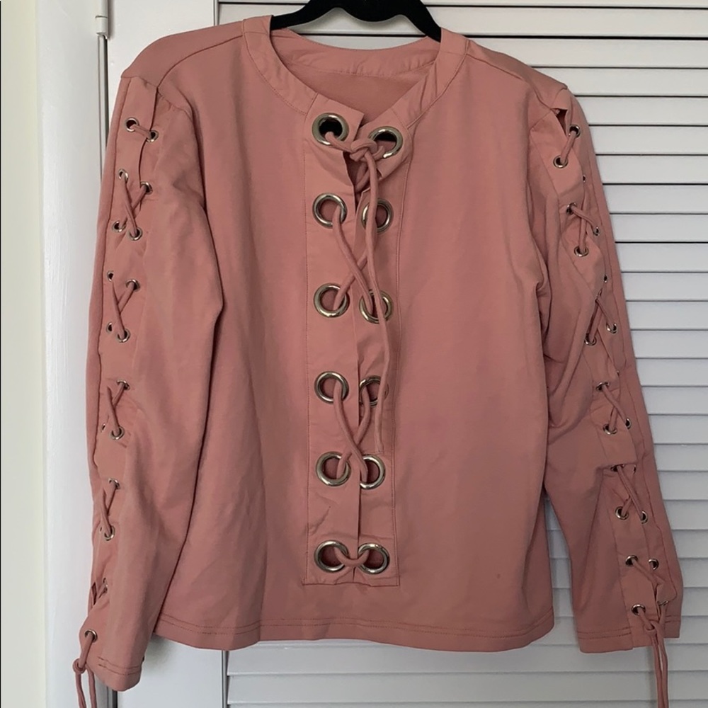 Blouse with details